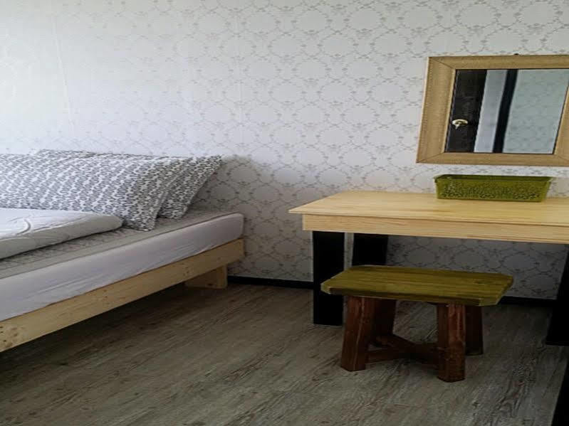 Jeju Airport Mira Guesthouse Екстериор снимка